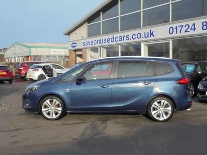 Blue Used 2017 Vauxhall Zafira SRi MPV | £5,994 (Fair price) - Image 1/4