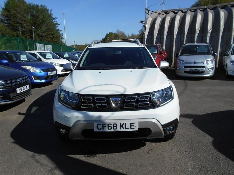 Usado Dacia Duster Comfort 115 HP (84 kW) 2019 Branco SUV