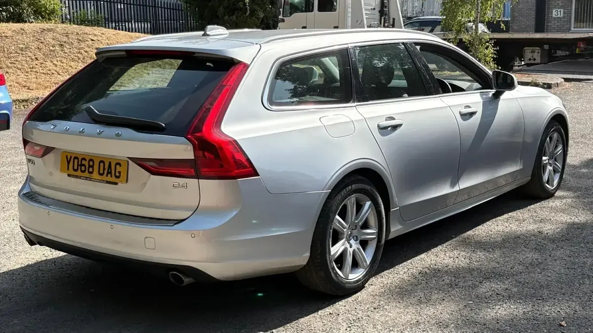 Used Volvo V90 Momentum 2018 Silver Estate