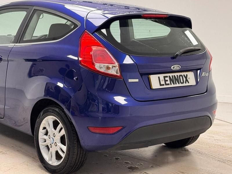 Used Ford Fiesta Zetec 2015 Blue Hatchback
