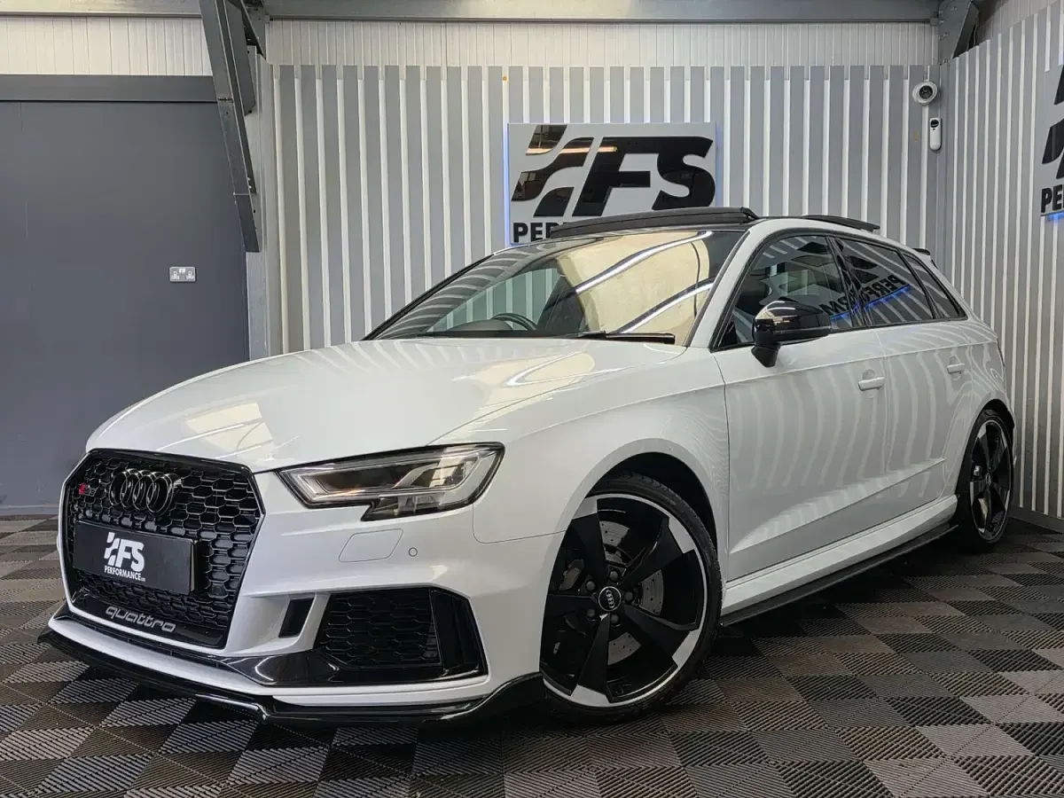 Used Audi RS3 Comfort 400 HP (294 kW) 2018 White Sedan