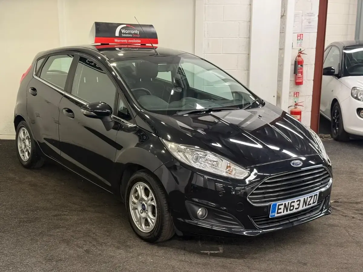 Used Ford Fiesta Zetec 95 HP (69 kW) 2014 Black Hatchback