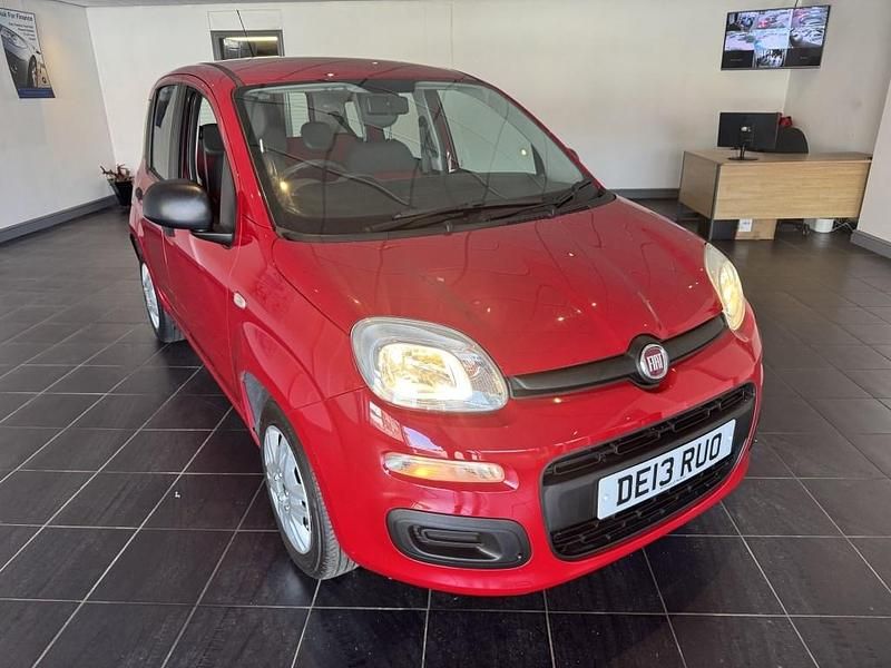 Red Used 2013 Fiat Panda Pop Hatchback | £4,295 (Fair price) - Image 1/4