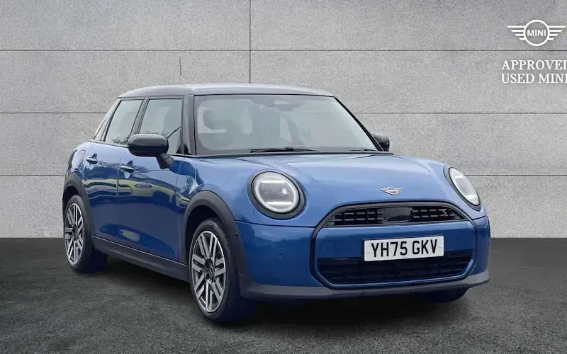 Used Mini Cooper Classic 150 kW (204 HP) 2026 Hatchback