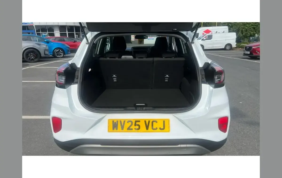 Used Ford Puma Titanium 125 HP (91 kW) 2025 White SUV