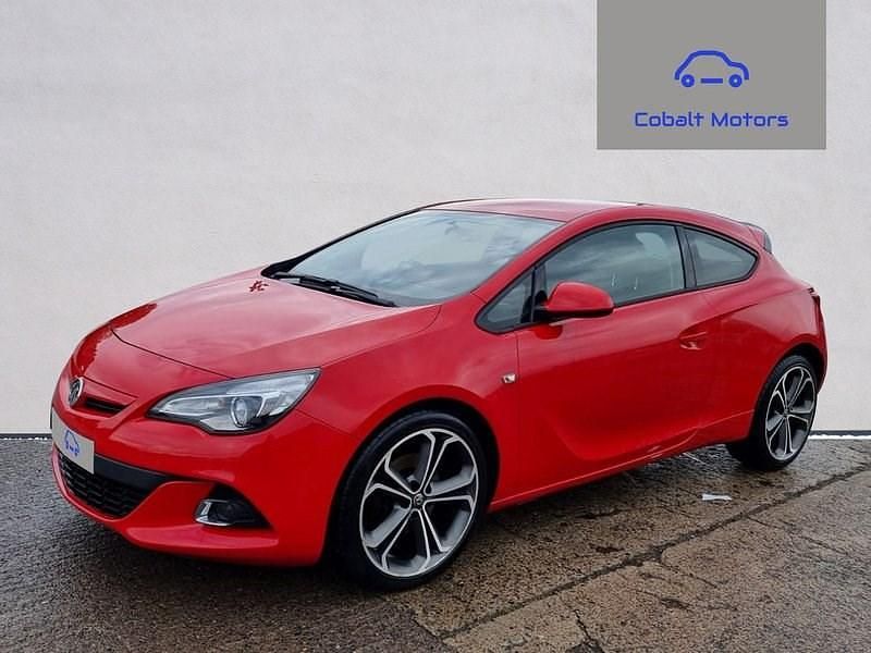 Used Vauxhall Astra GTC Edition 120 HP (88 kW) 2015 Red Hatchback