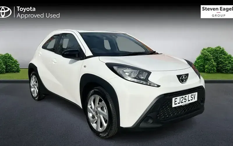 Used Toyota Aygo X PURE 72 HP (52 kW) 2025 SUV