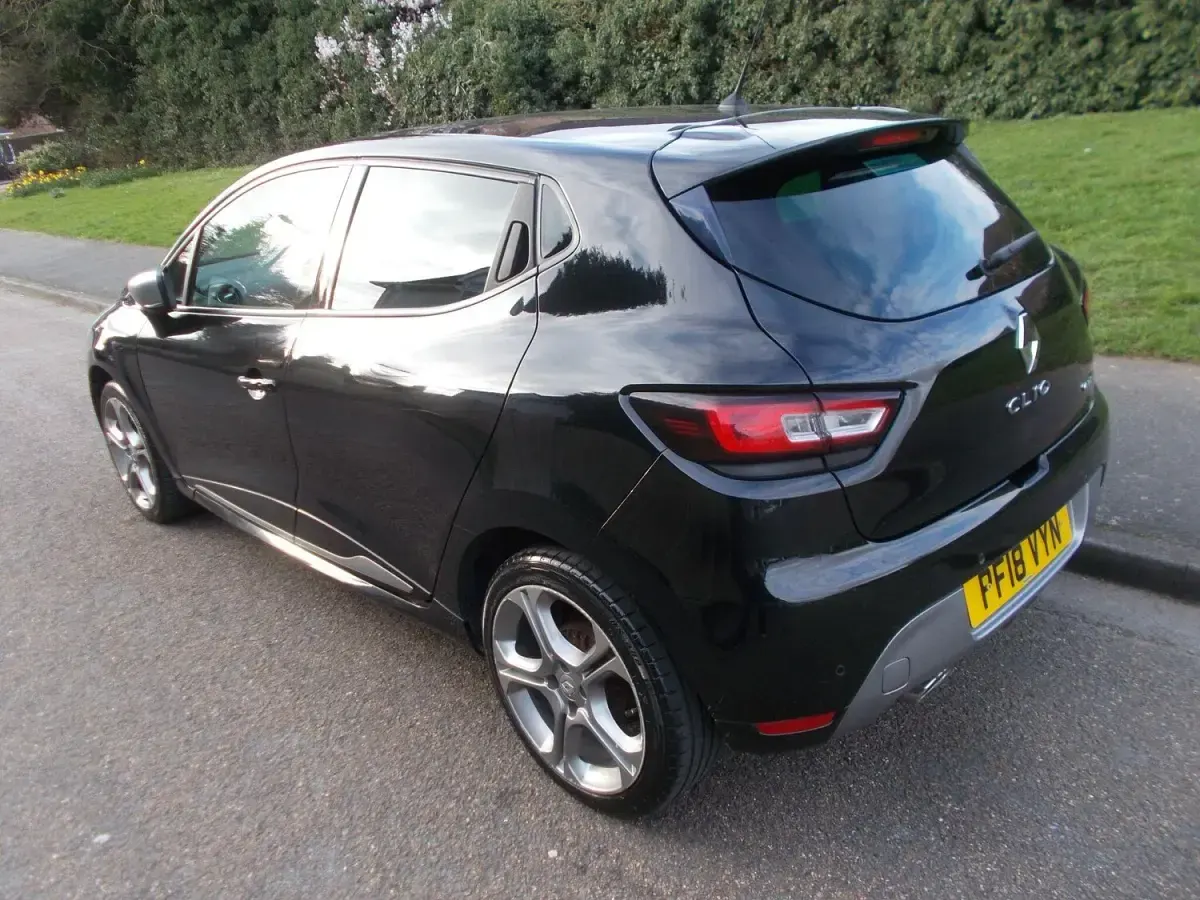Używany Renault Clio IV GT-Line 90 KM (66 kW) 2018 Czarny Hatchback