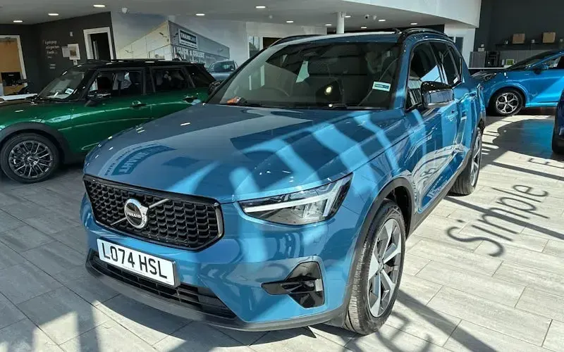 Used Volvo XC40 Plus 197 HP (144 kW) 2026 SUV