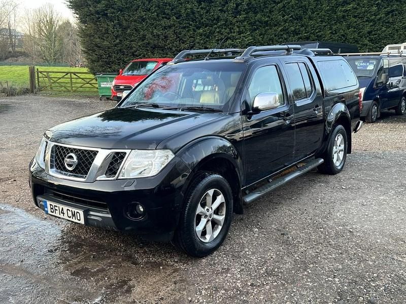 Used Nissan Navara Tekna 2014 Black Pickup