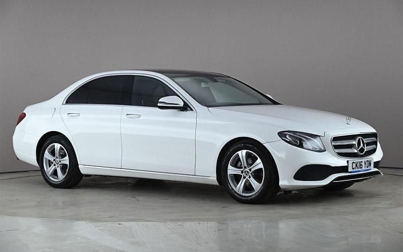 Begagnad Mercedes E220 Premium 194 HK (142 kW) 2019 Sedan