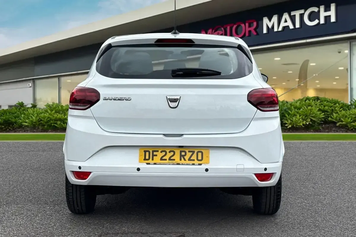 Begagnad Dacia Sandero Comfort 2022 Vit Halvkombi