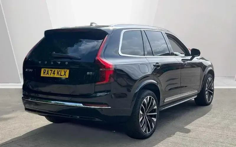 Used Volvo XC90 Ultra 250 HP (183 kW) 2025 Black SUV