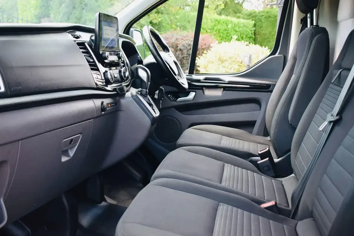 Used Ford Transit Custom Limited 130 HP (95 kW) 2023 Grey Van