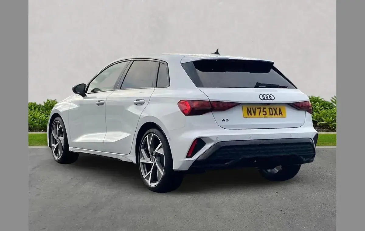 Used Audi A3 Black Edition 147 HP (108 kW) 2025 White Hatchback