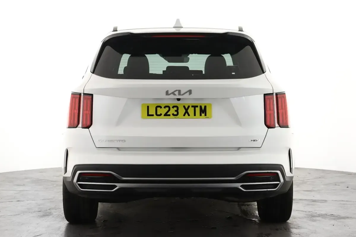 Used Kia Sorento 2023 White SUV