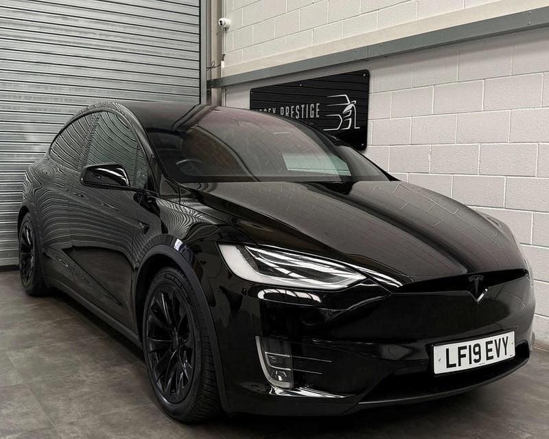 Black Used 2019 Tesla Model X SUV | £22,989 (Fair price) - Image 1/4