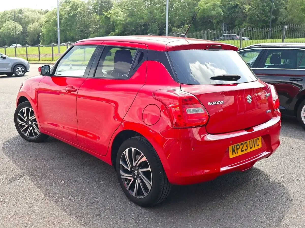 Used Suzuki Swift SZ5 83 HP (61 kW) 2023 Red Hatchback
