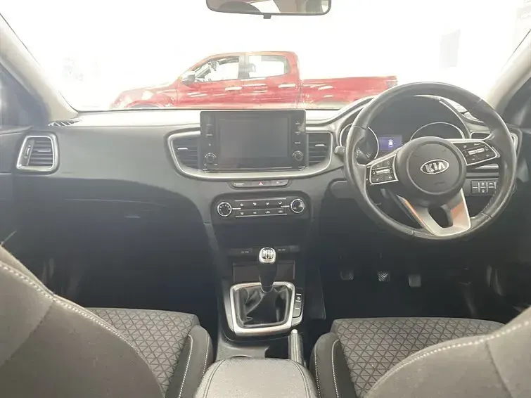 Used Kia XCeed 120 HP (88 kW) 2020 Silver SUV