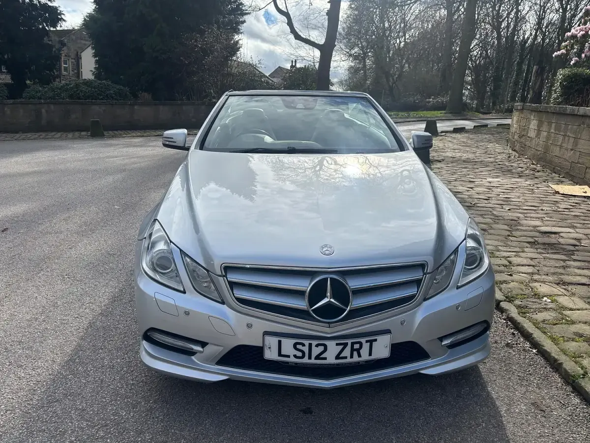 Used Mercedes E250 204 HP (150 kW) 2012 Silver Cabriolet