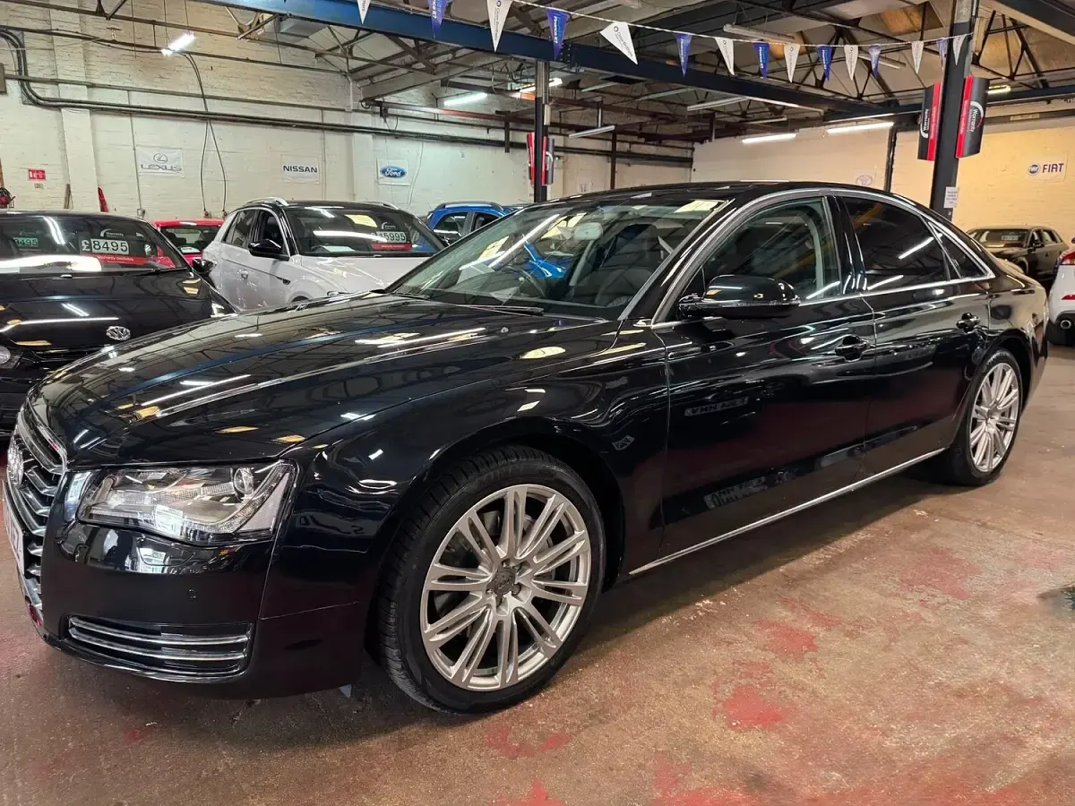 Used Audi A8 Advanced 246 HP (180 kW) 2013 Black Sedan