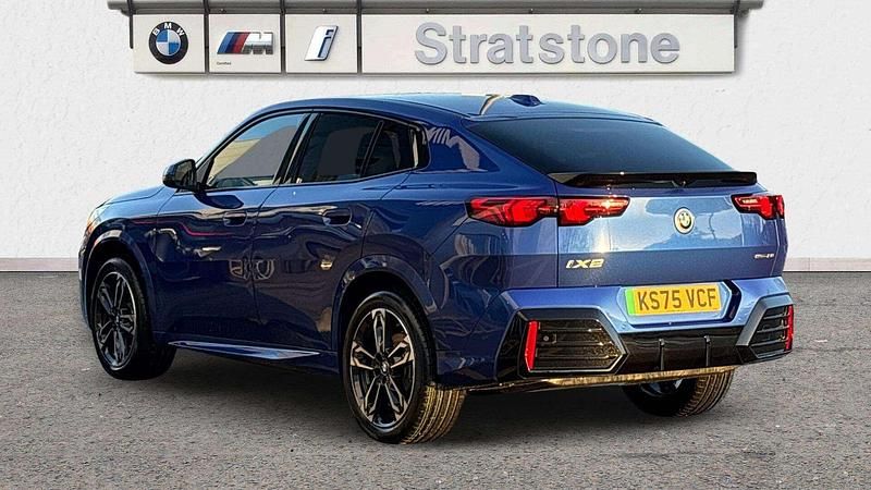 Used BMW iX2 M Sport 147 kW (201 HP) 2025 Blue SUV