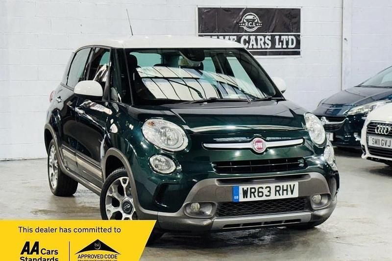 Green/white Used 2013 Fiat 500L Trekking MPV | £4,000 (Fair price) - Image 1/1