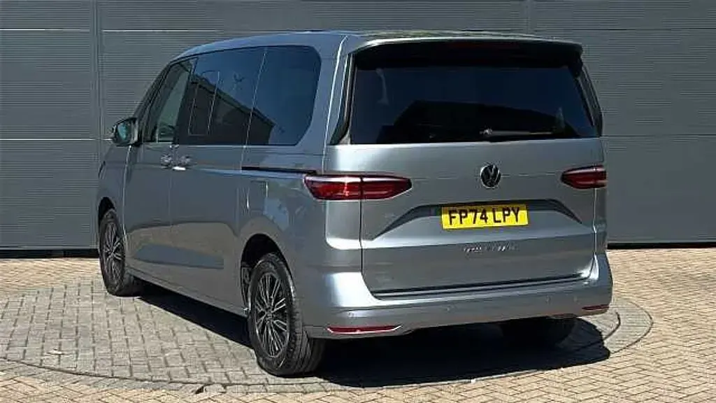 Used VW Multivan Style 204 HP (150 kW) 2024 Silver MPV