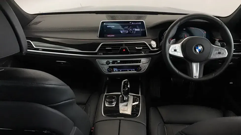 Used BMW 740 M Sport 320 HP (235 kW) 2020 Black Sedan