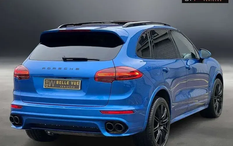 Used Porsche Cayenne 262 HP (192 kW) 2016 Blue SUV