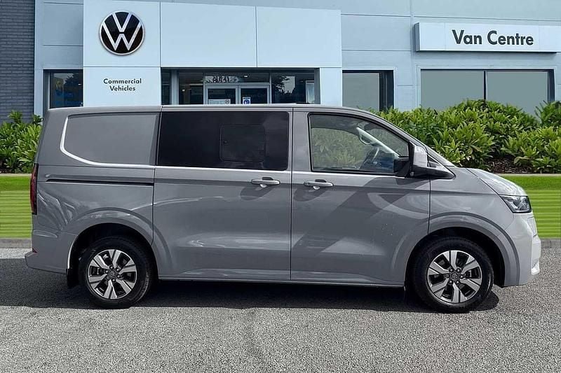 New VW Transporter Pro 160 kW (218 HP) 2025 Grey Van