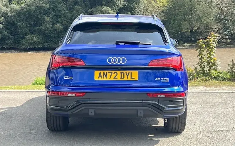 Usado Audi Q5 Sportback Comfort 265 CV (194 kW) 2022 Azul SUV