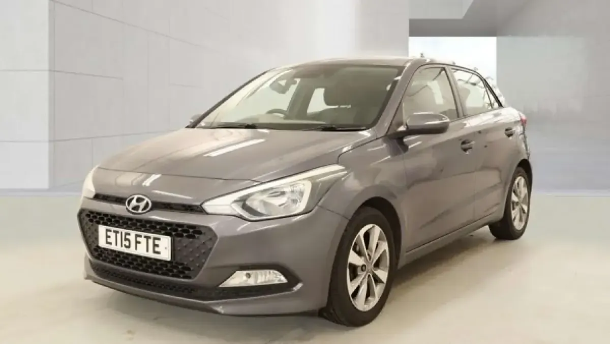 Used Hyundai i20 SE 84 HP (61 kW) 2015 Grey Hatchback