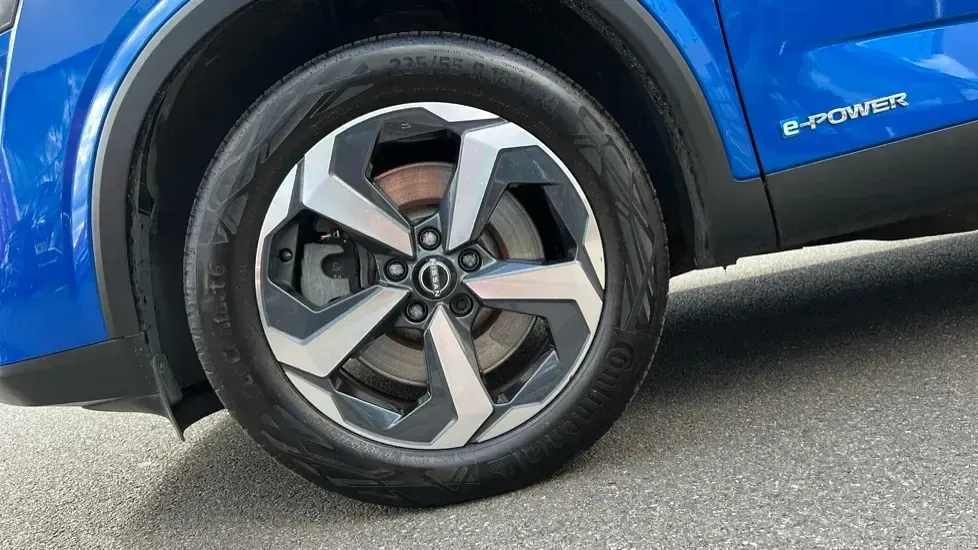 Used Nissan Qashqai Acenta Premium 190 HP (139 kW) 2023 Blue SUV