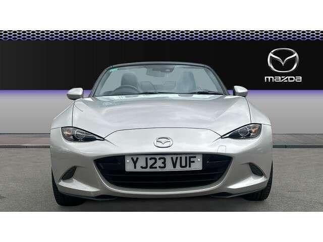 Begagnad Mazda MX5 Exclusive-Line 184 HK (135 kW) 2023 Silver Cab