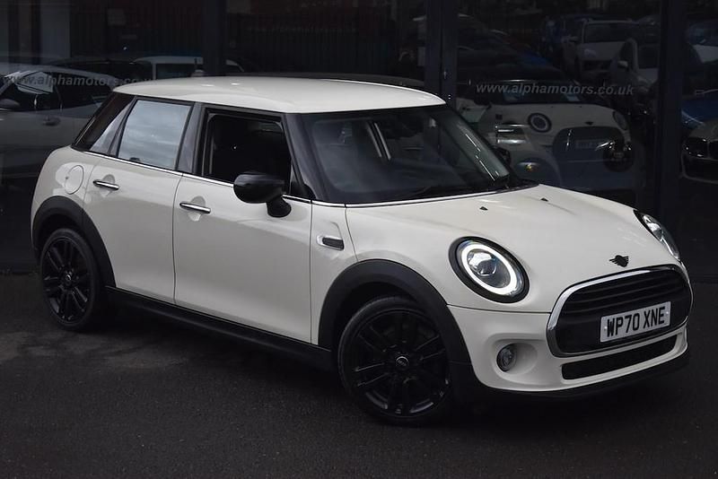 Used Mini ONE Comfort 102 HP (75 kW) 2020 White Hatchback