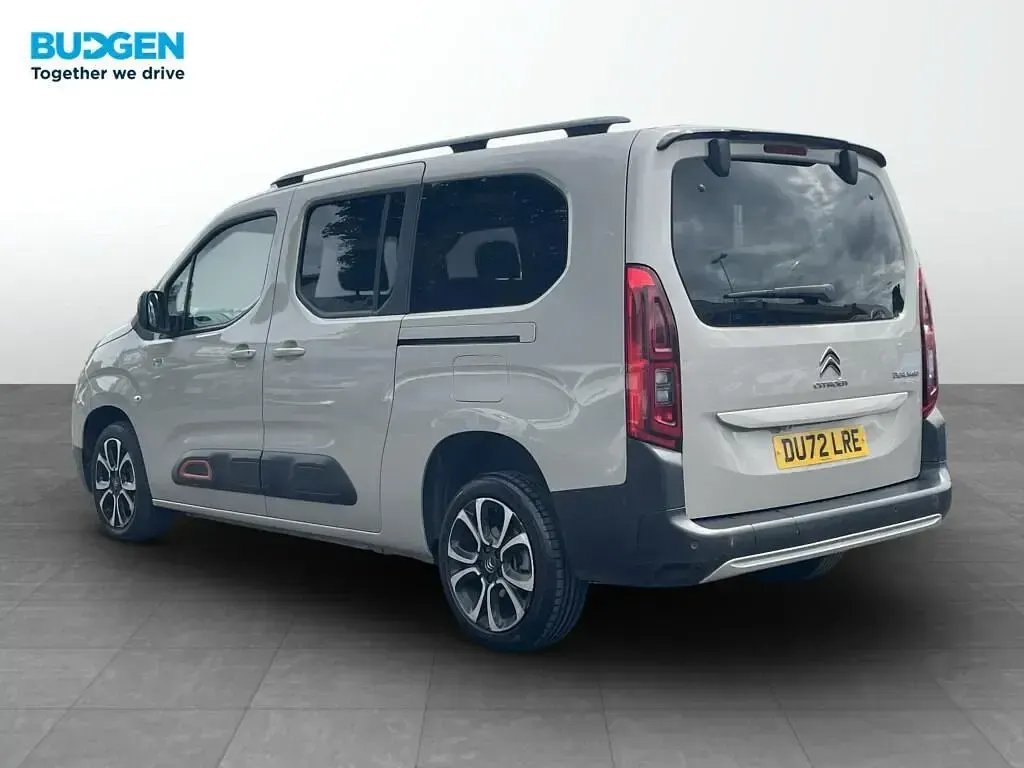 Gebraucht Citroën Berlingo XTR 131 PS (96 kW) 2022 Beige Van / Kleinbus
