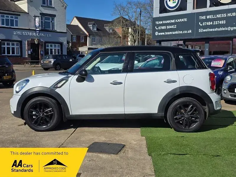 Used Mini Cooper SD 2014 White Hatchback