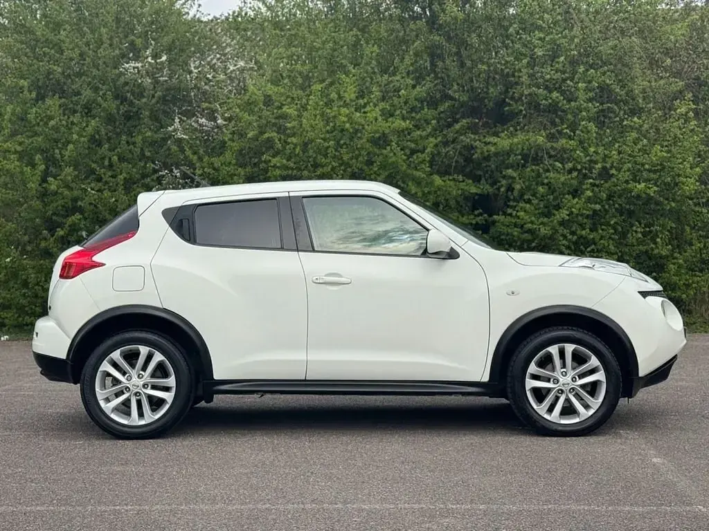 Begagnad Nissan Juke Acenta 110 HK (80 kW) 2013 Vit SUV