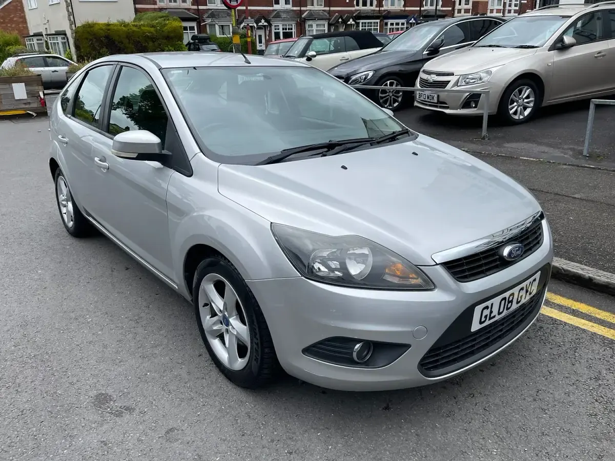 Used Ford Focus Zetec 2008 Silver Hatchback