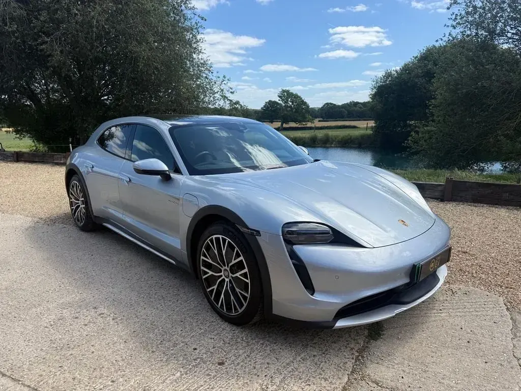 Used Porsche Taycan Cross Turismo 350 kW (476 HP) 2021 Silver Estate