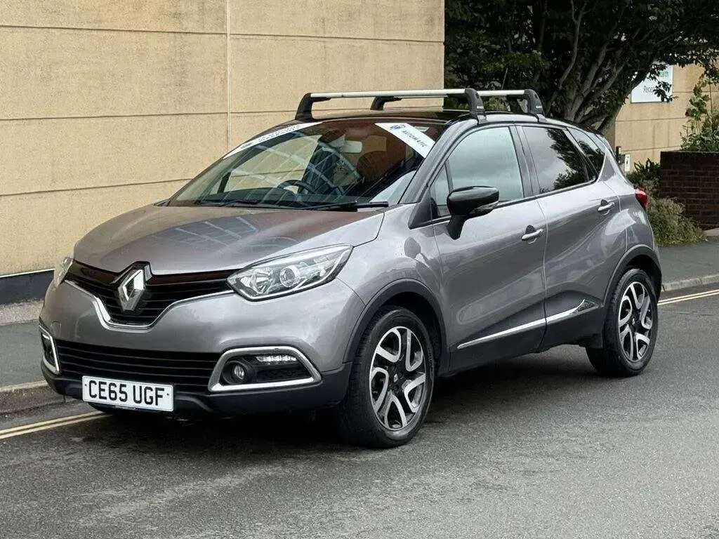 Used Renault Captur Dynamique 90 HP (66 kW) 2015 Grey/black SUV