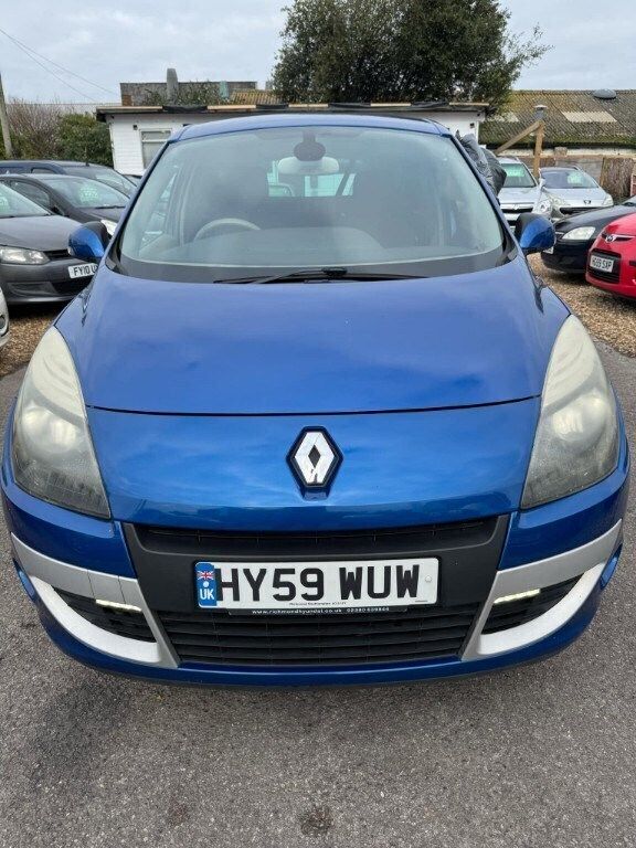 Blue Used 2009 Renault Scénic III Privilege MPV | £2,295 - Image 1/4