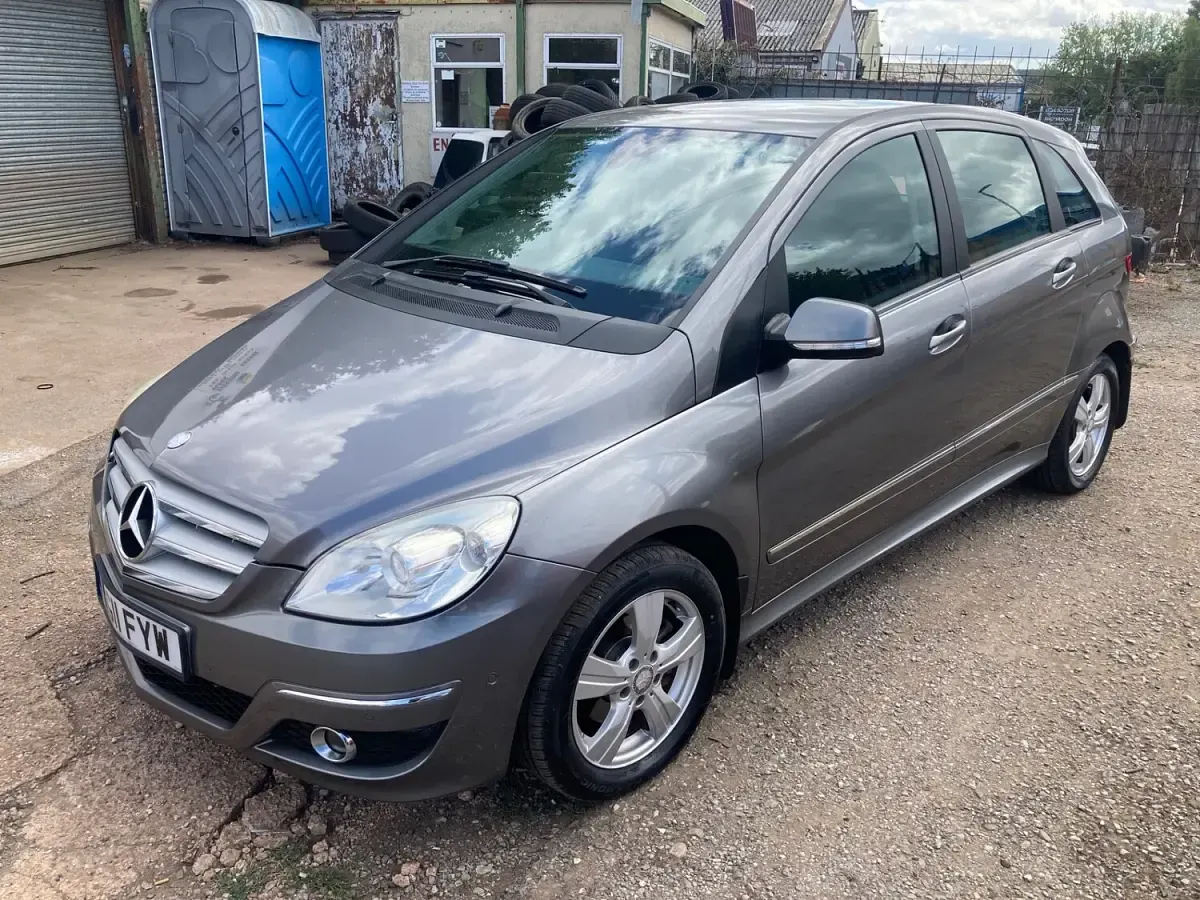 Used Mercedes B160 SE 2011 Grey Hatchback