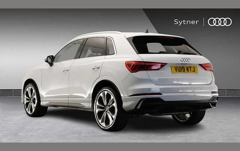 Used Audi RS Q3 Advanced 394 HP (289 kW) 2019 White SUV