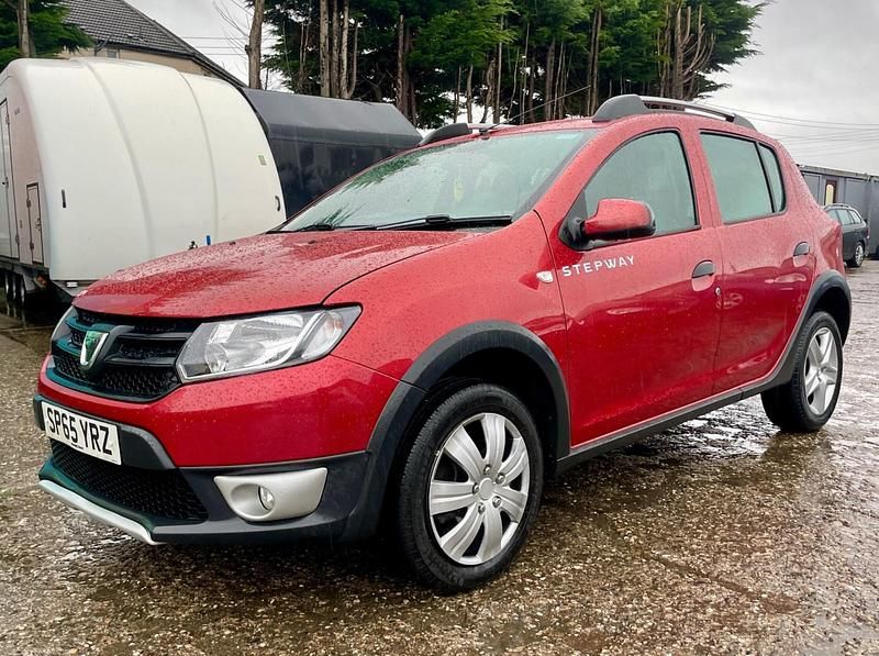 Used Dacia Sandero Ambiance 2015 Red Hatchback