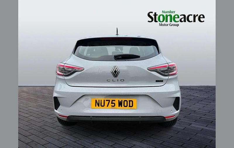 New Renault Clio V Evolution 140 HP (102 kW) 2025 Grey Hatchback