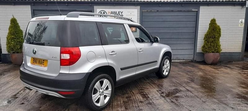 Gebraucht Skoda Yeti SE 140 PS (102 kW) 2011 Silber SUV