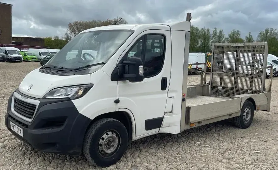 Usado Peugeot Boxer 2021 Blanco Van