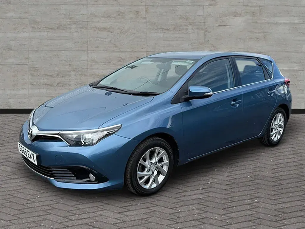 Used Toyota Auris Business Edition 116 HP (85 kW) 2015 Blue Hatchback